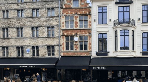 1774434151-Café in a European city square
